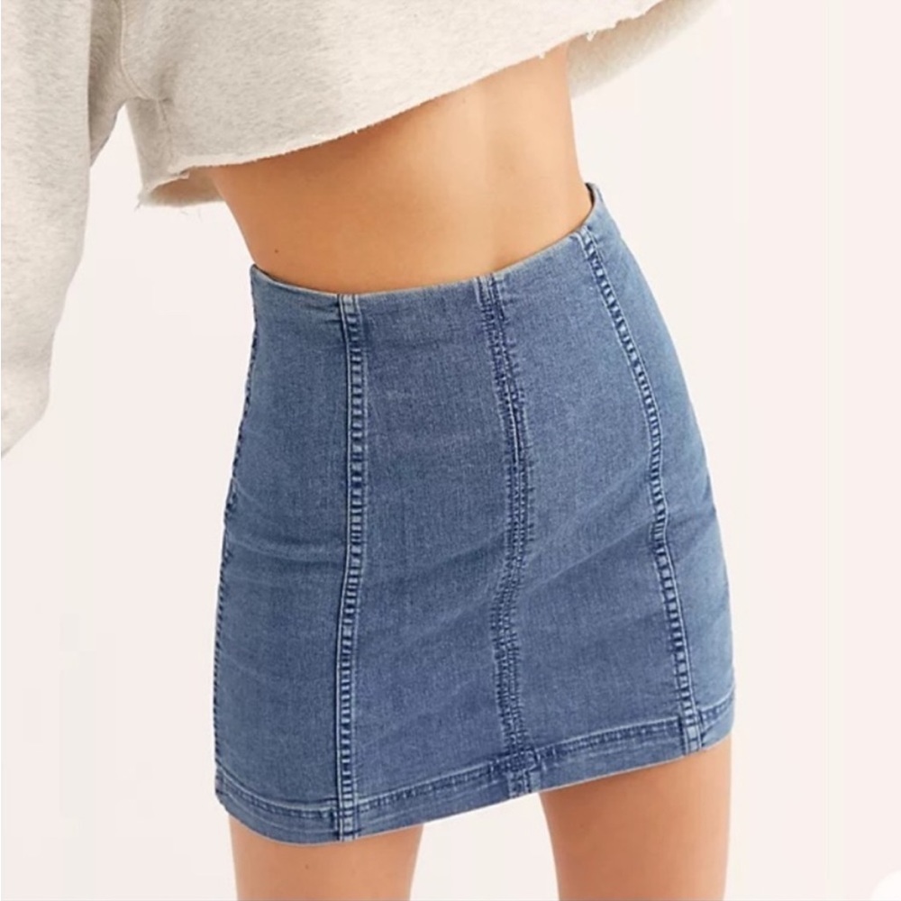 Free People l Modern Femme Denim Skirt Size 4